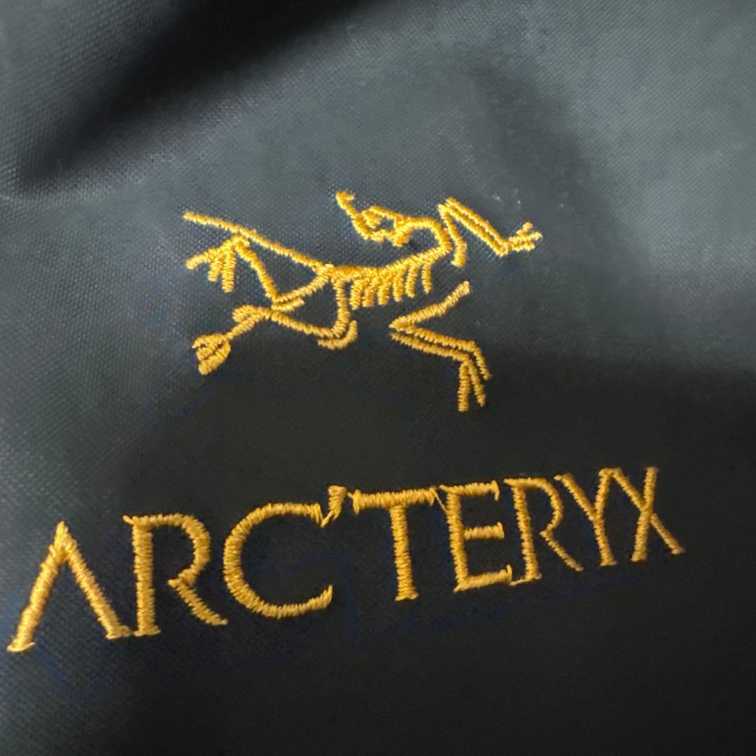 ARC'TERYX ブラック　バックパック　アークテリクス　アロー22 黒