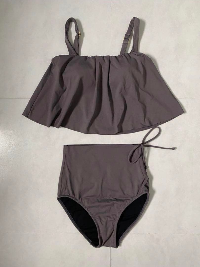 【値下げ❗️】リベーチェ水着　ロングフレアバンドゥビキニ&サロート(パレオ)