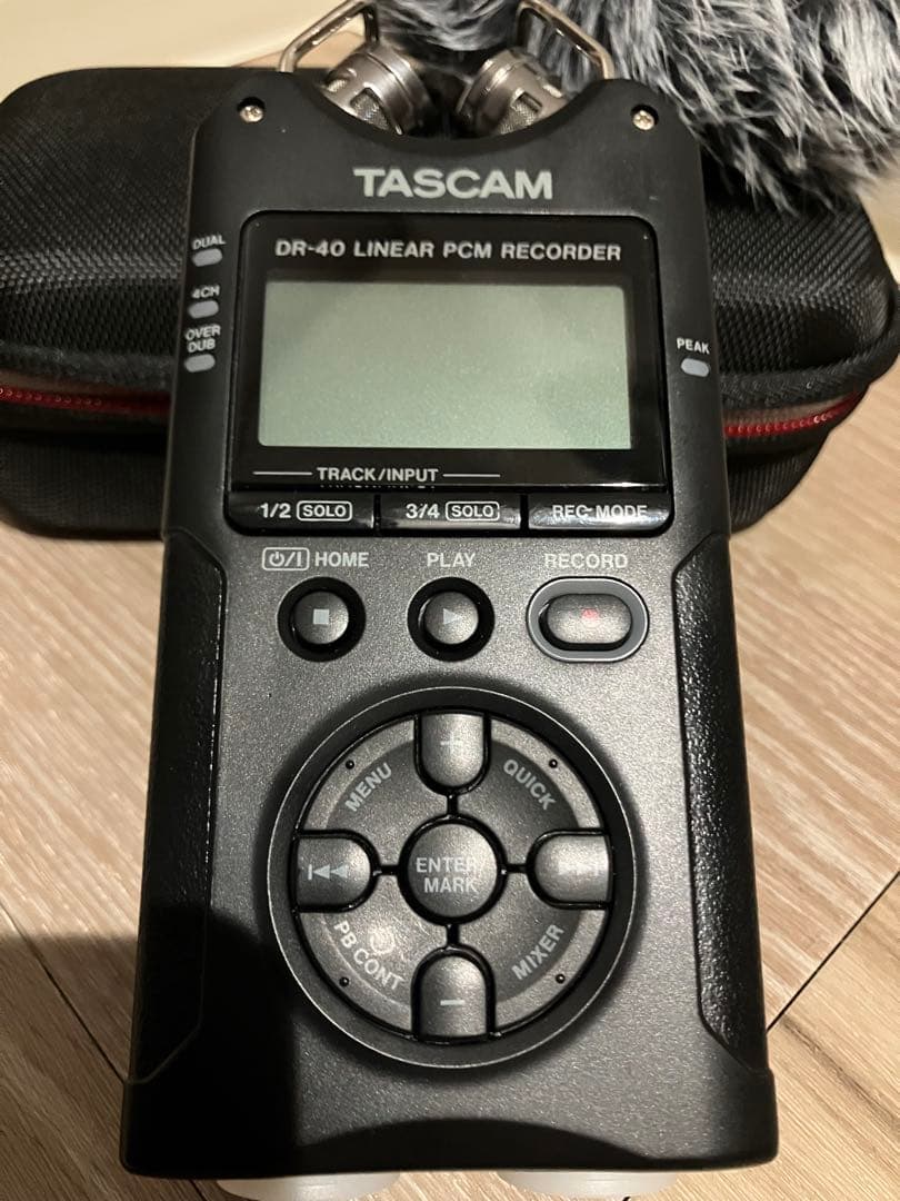 TASCAM(タスカム) DR-40 リニアPCMレコーダー