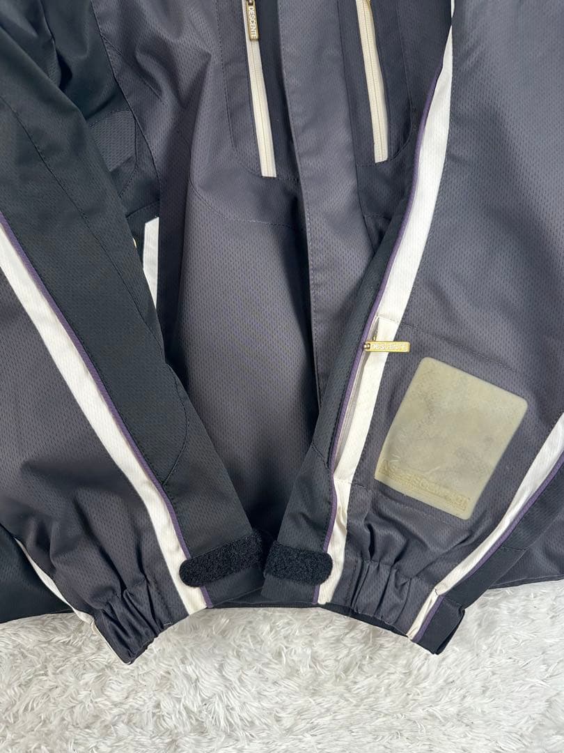 デサント　スノーボードウェア　セットアップ　チタンサーモ　スキーウェア　黒　M