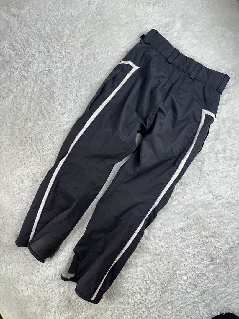 デサント　スノーボードウェア　セットアップ　チタンサーモ　スキーウェア　黒　M