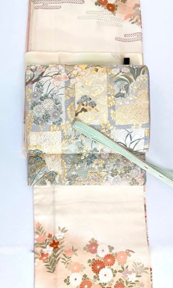 ご予約中です。未使用仕付け糸付 三松謹製 正絹訪問着 ヱ霞 麗しく雅なお色柄