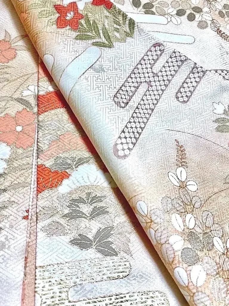 ご予約中です。未使用仕付け糸付 三松謹製 正絹訪問着 ヱ霞 麗しく雅なお色柄