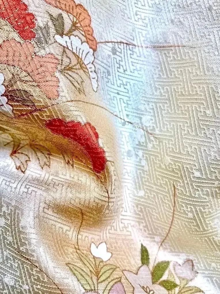 ご予約中です。未使用仕付け糸付 三松謹製 正絹訪問着 ヱ霞 麗しく雅なお色柄