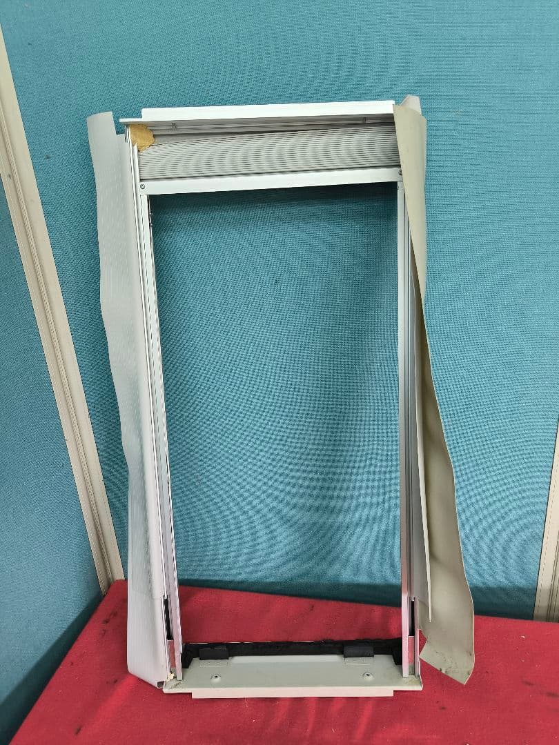 2022年製　コイズミ 窓用エアコン 冷房専用4～7畳用　KAW-1617/W