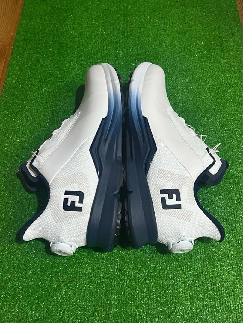 ニ*ー様 フットジョイゴルフシューズ フューエル BOA ホワイト/ネイビー　2