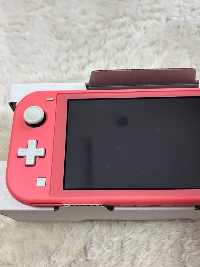 美品Nintendo Switch Lite ピンク 本体&ケース付き