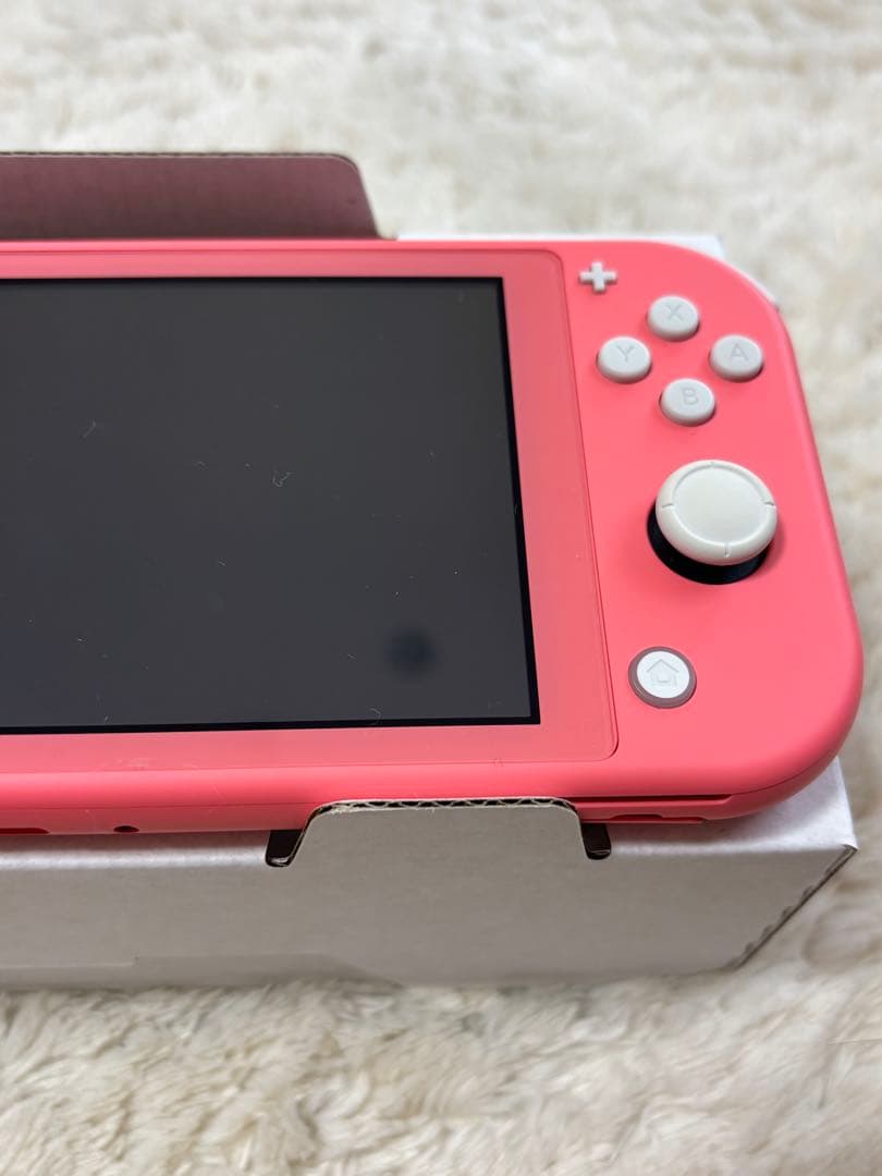 美品Nintendo Switch Lite ピンク 本体&ケース付き