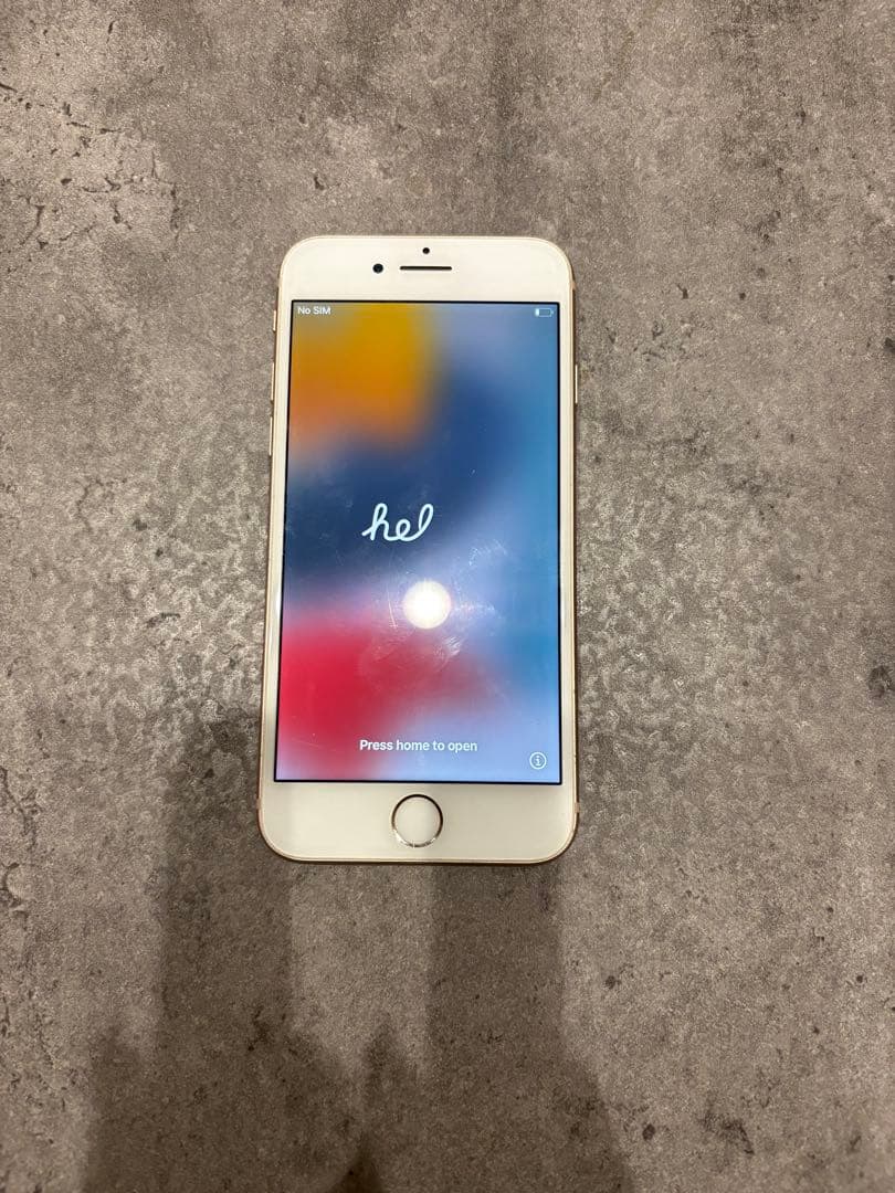 Apple iPhone 8 ゴールド 4.7インチ 本体