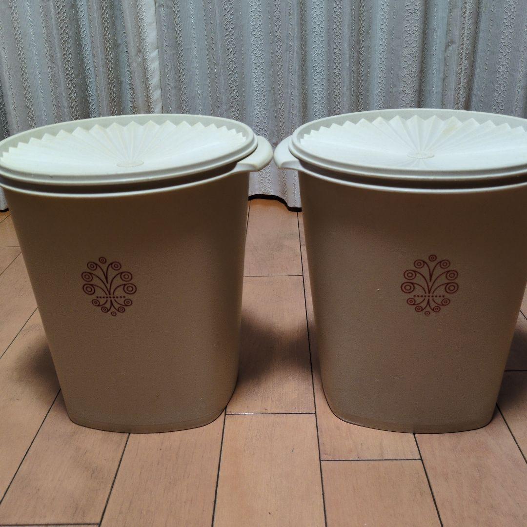 お値下げタッパーウェアマキシクイーンデコレーターホワイトベージュ 2個セット