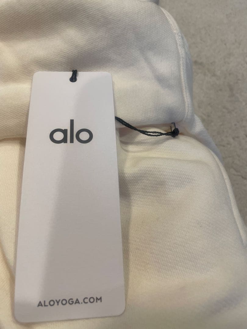 aloモックネックプルオーバーHazy Mock Neck Pullover