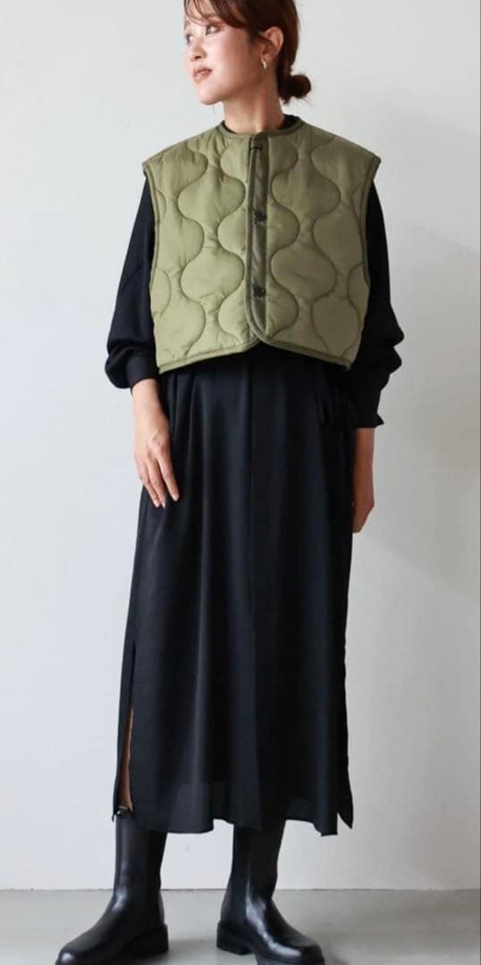 新品　HYKE（ハイク）QUILTED CROPPED VEST