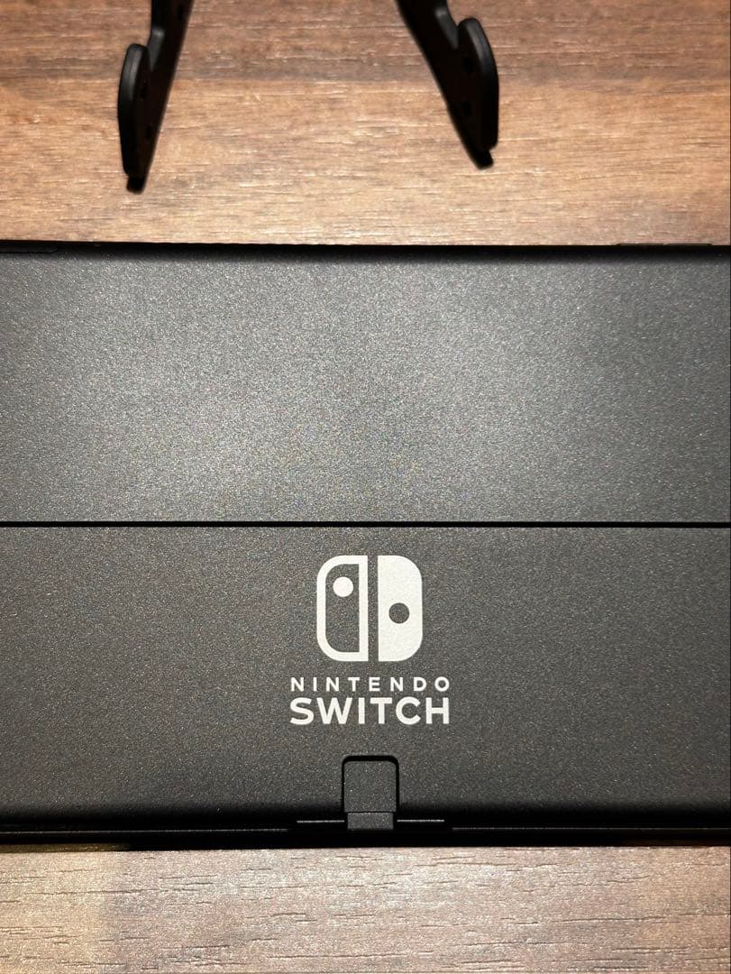 Nintendo switch ホワイト　本体　ケース付き