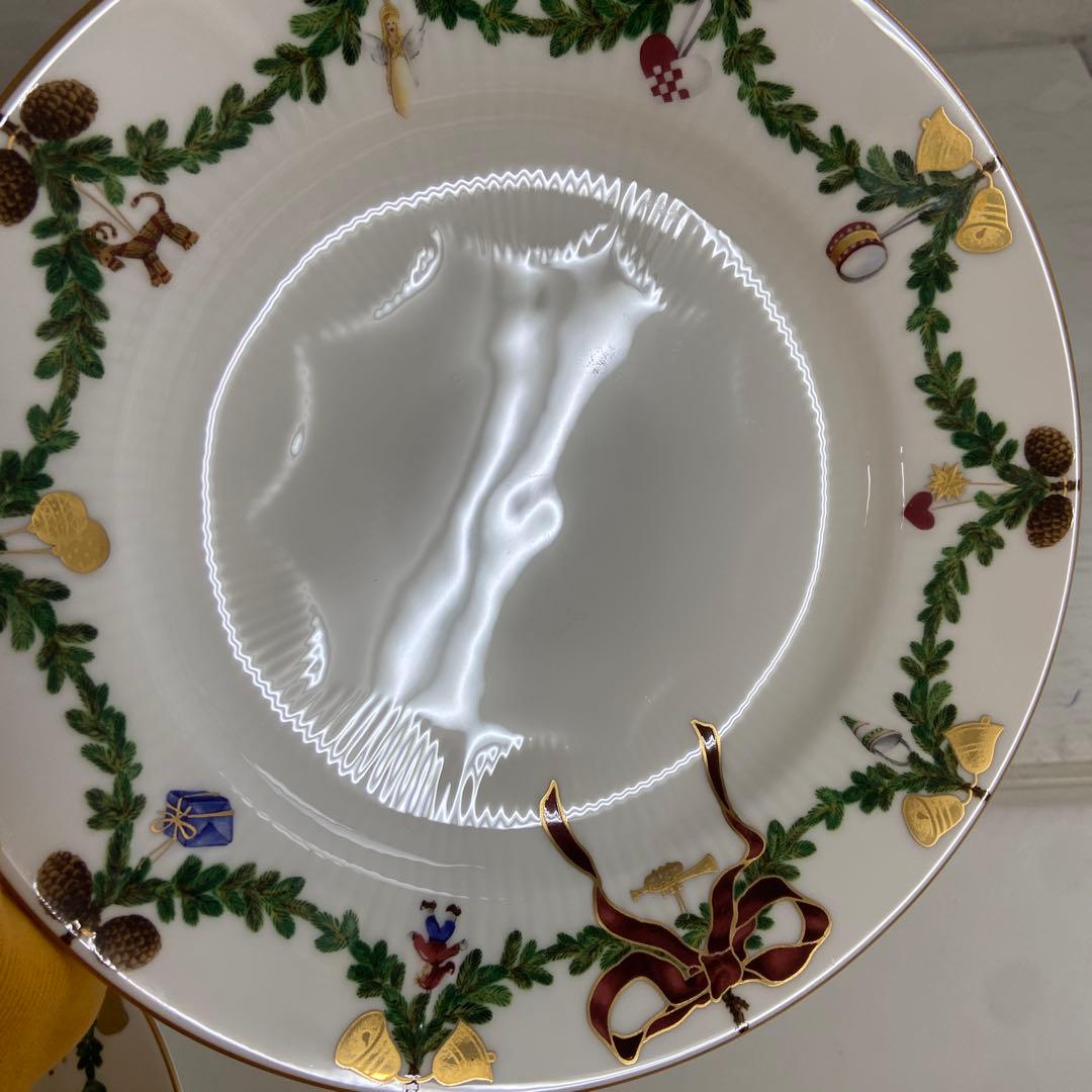 ロイヤルコペンハーゲン　スターフルーテッド クリスマス ディーププレート 4枚