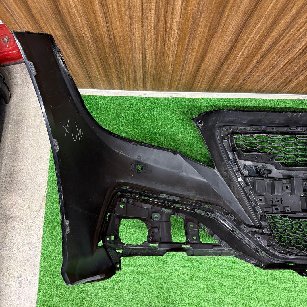 トヨタ　クラウン　ARS220 フロントバンパー　52119-30N30 (2)