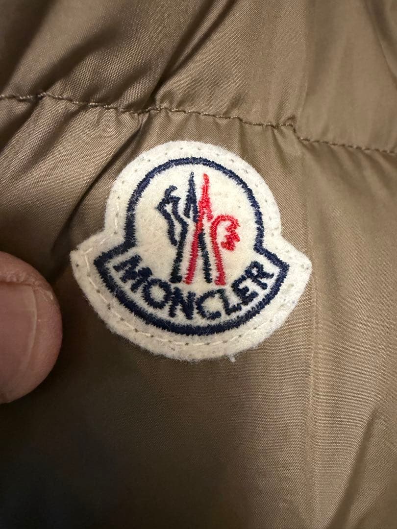 超希少　MONCLER ダウンベスト　サイズ5