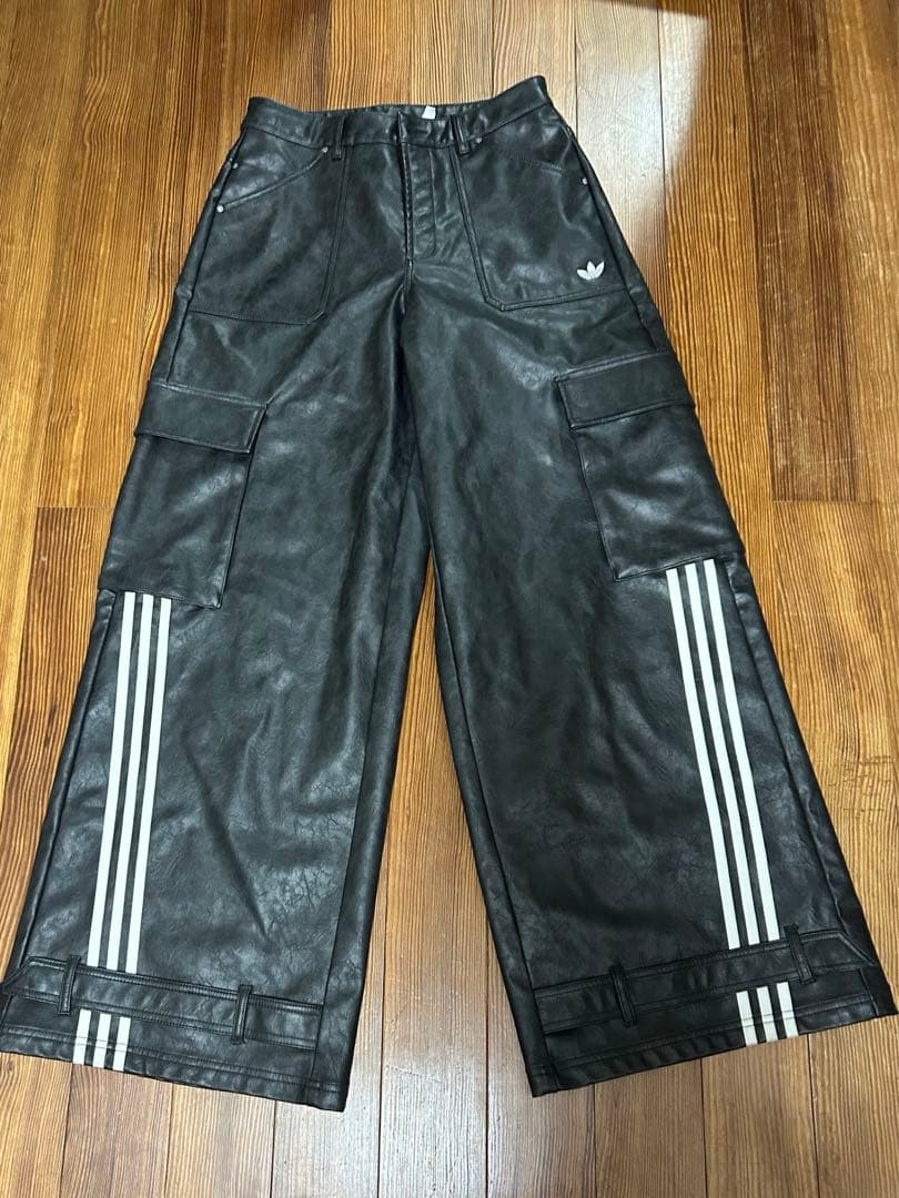 29サイズ adidas ADILENIUMシーズン3 フェイクレザーパンツ