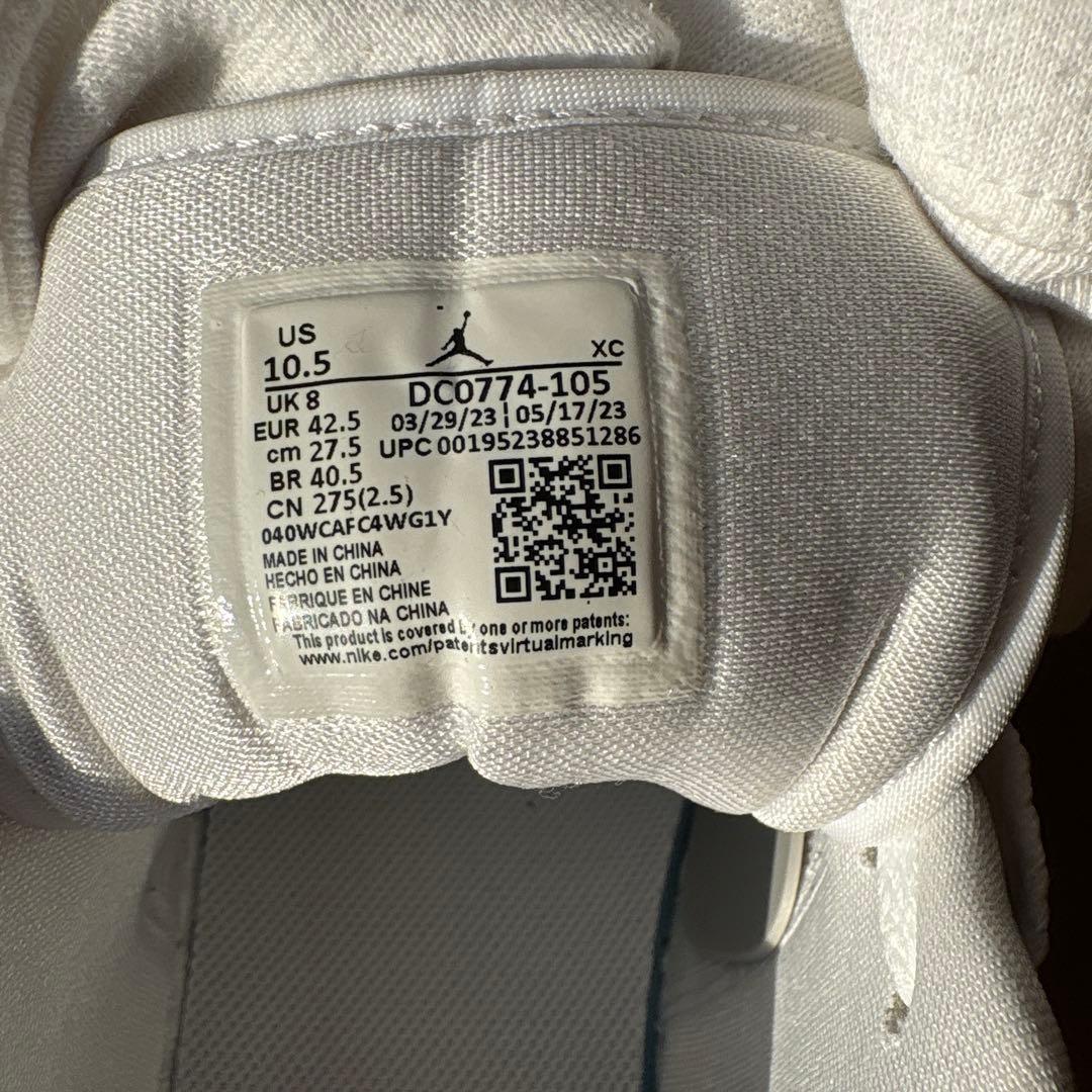 [ナイキ] ウィメンズ エアジョーダン ホワイト ウルフグレ- 27.5㎝