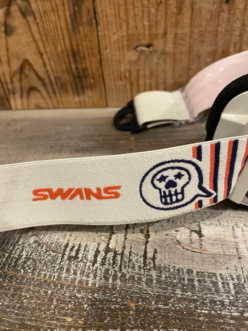 SWANS×unfudgeコラボ　RACAN 調光レンズ