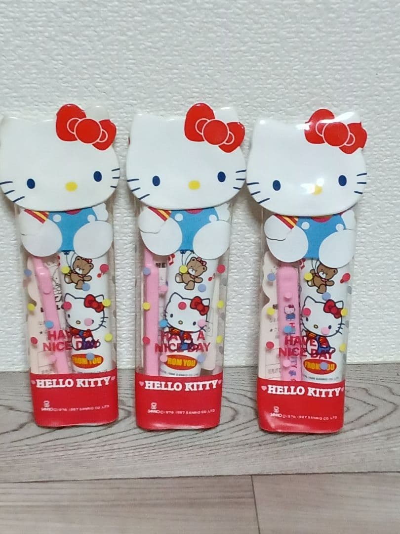 【レトロ】ハローキティ　エルパック歯磨きセット　6点セット