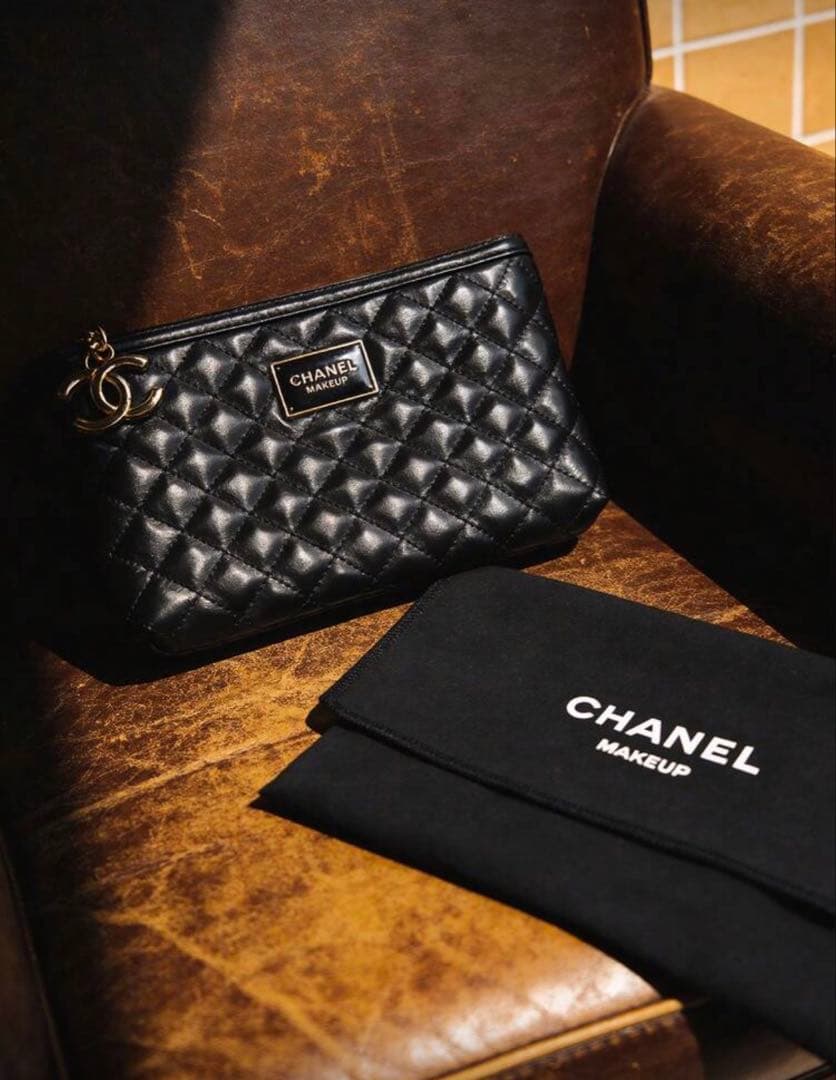 k*a様 CHANEL ブラック 化粧ポーチ　ダイアモンドパターン