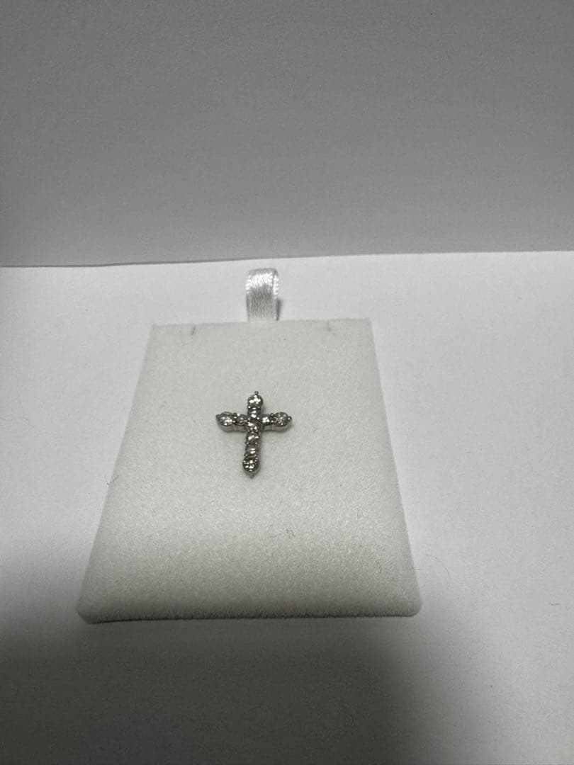 クロス型天然ダイヤモンドトップpt900 1カラット(チェーン無し)