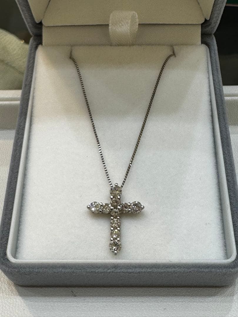 クロス型天然ダイヤモンドトップpt900 1カラット(チェーン無し)