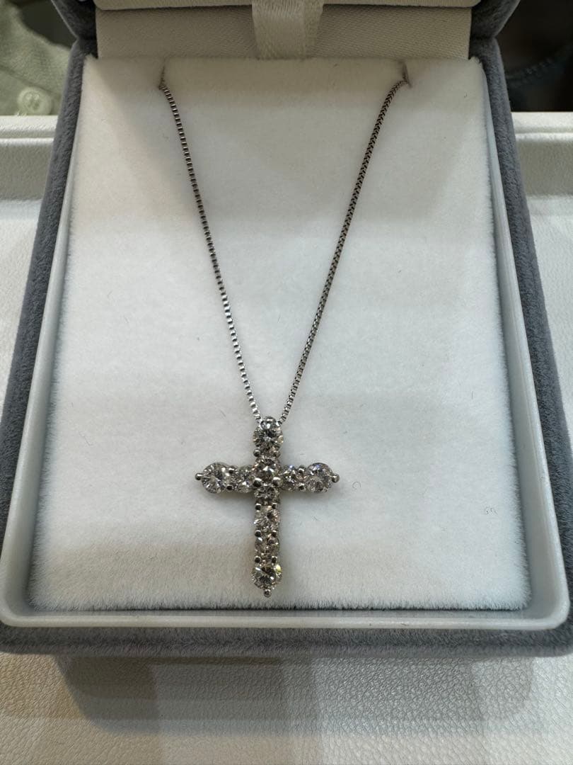 クロス型天然ダイヤモンドトップpt900 1カラット(チェーン無し)