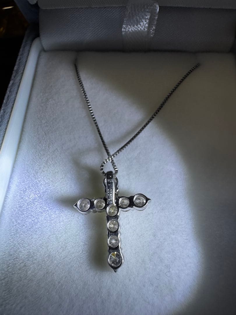 クロス型天然ダイヤモンドトップpt900 1カラット(チェーン無し)