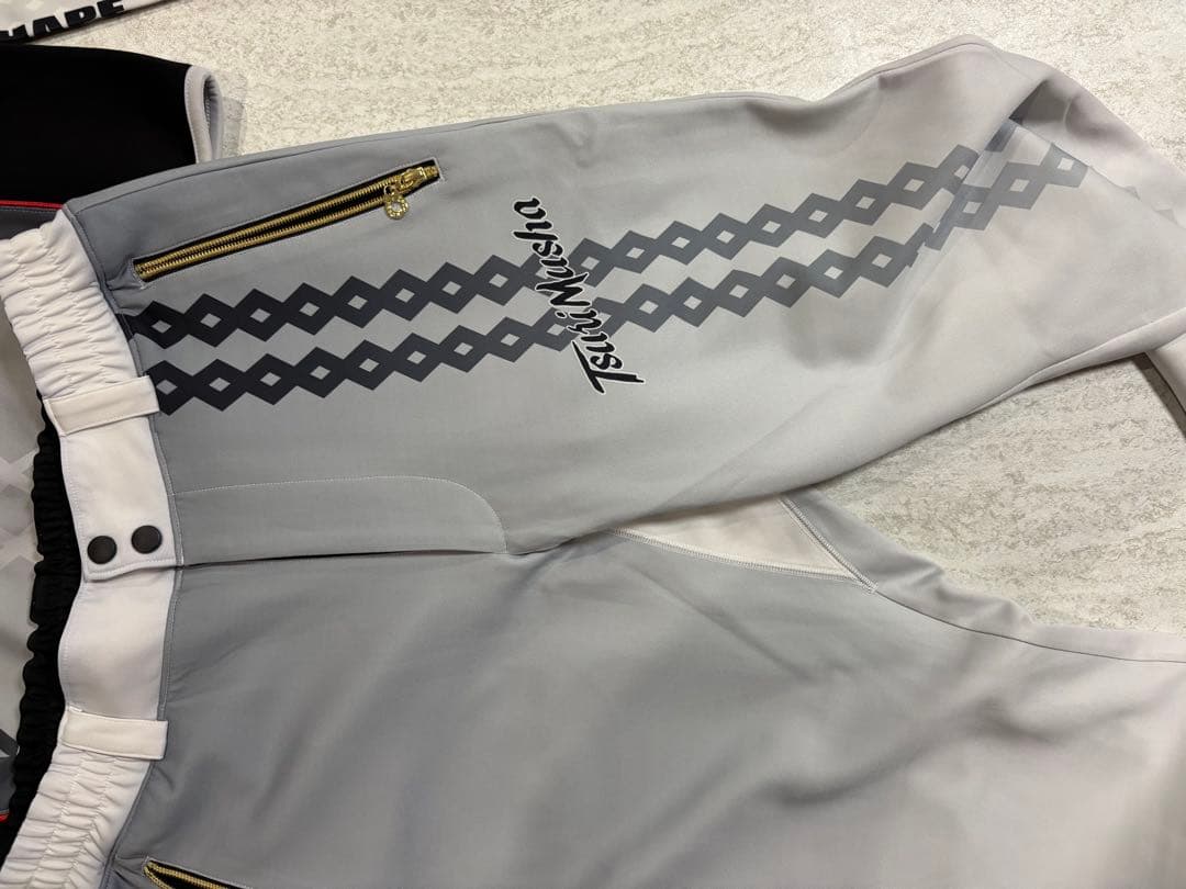 釣武者 W・eye ライトプレーンスーツ Lサイズ ホワイト