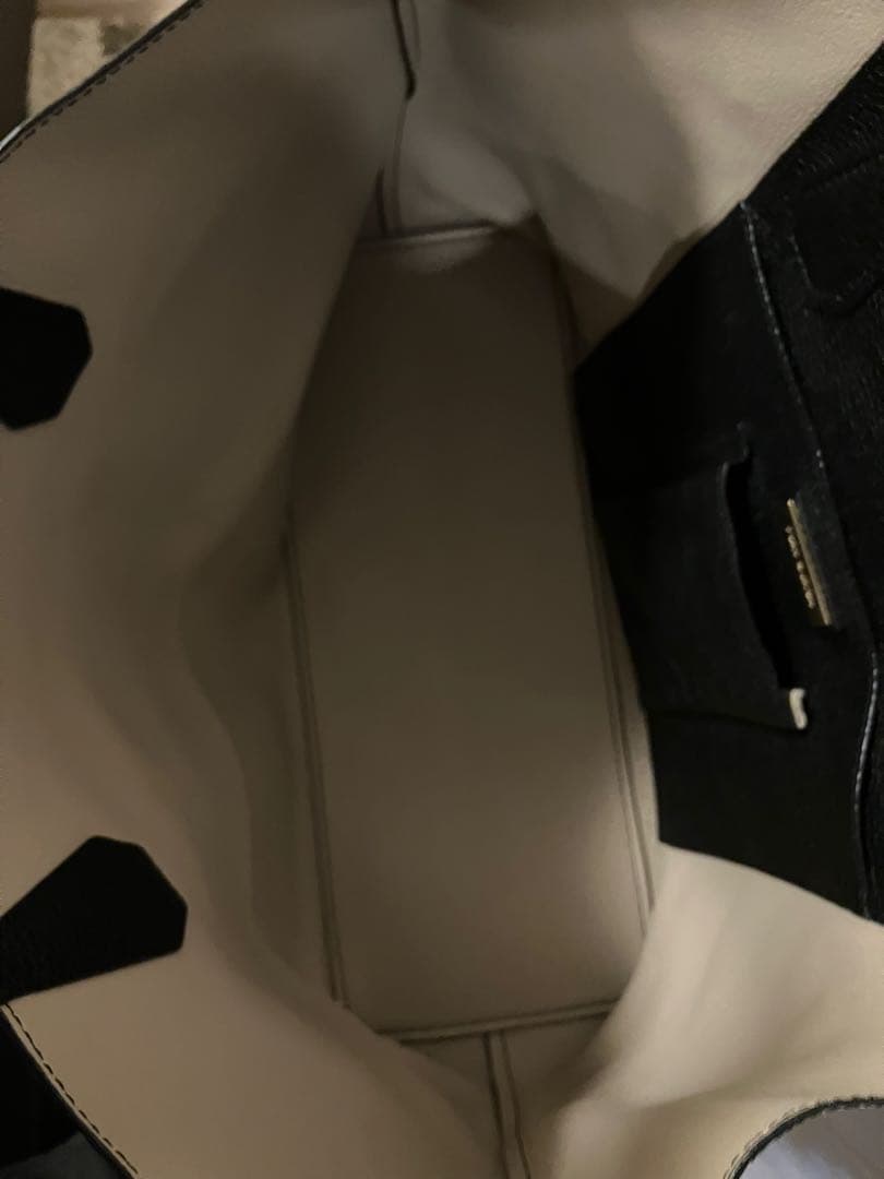 【美品】Tory Burch ブラックトートバッグ