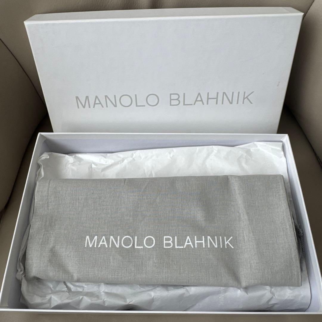 MANOLO BLAHNIK マノロブラニク　ビジューパンプス
