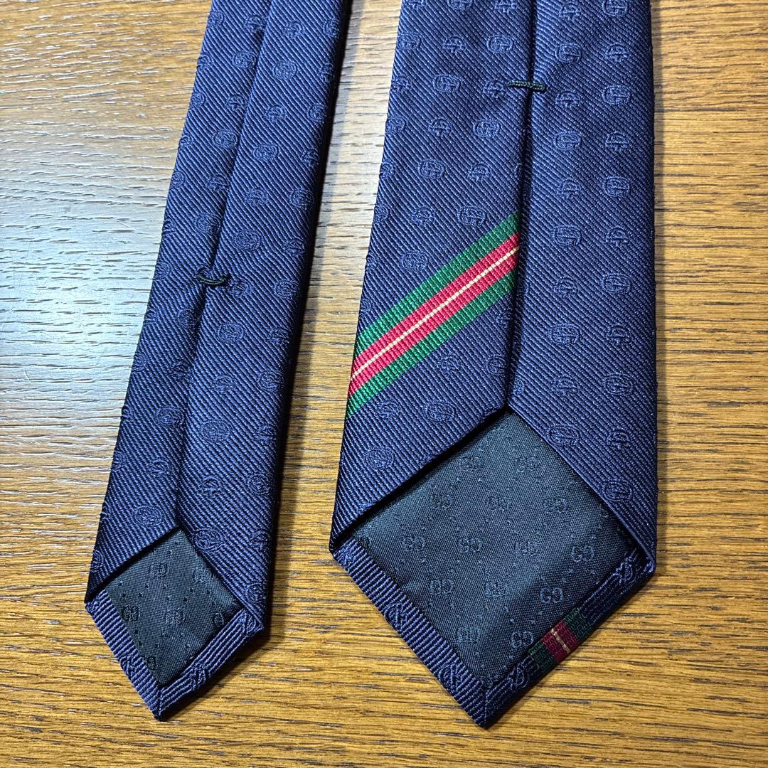 GUCCI グッチ 紺ネクタイ 蜂bee