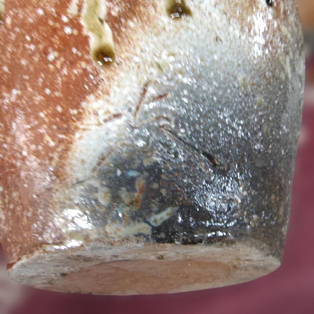 陶器の緑と茶色の瓶 中型