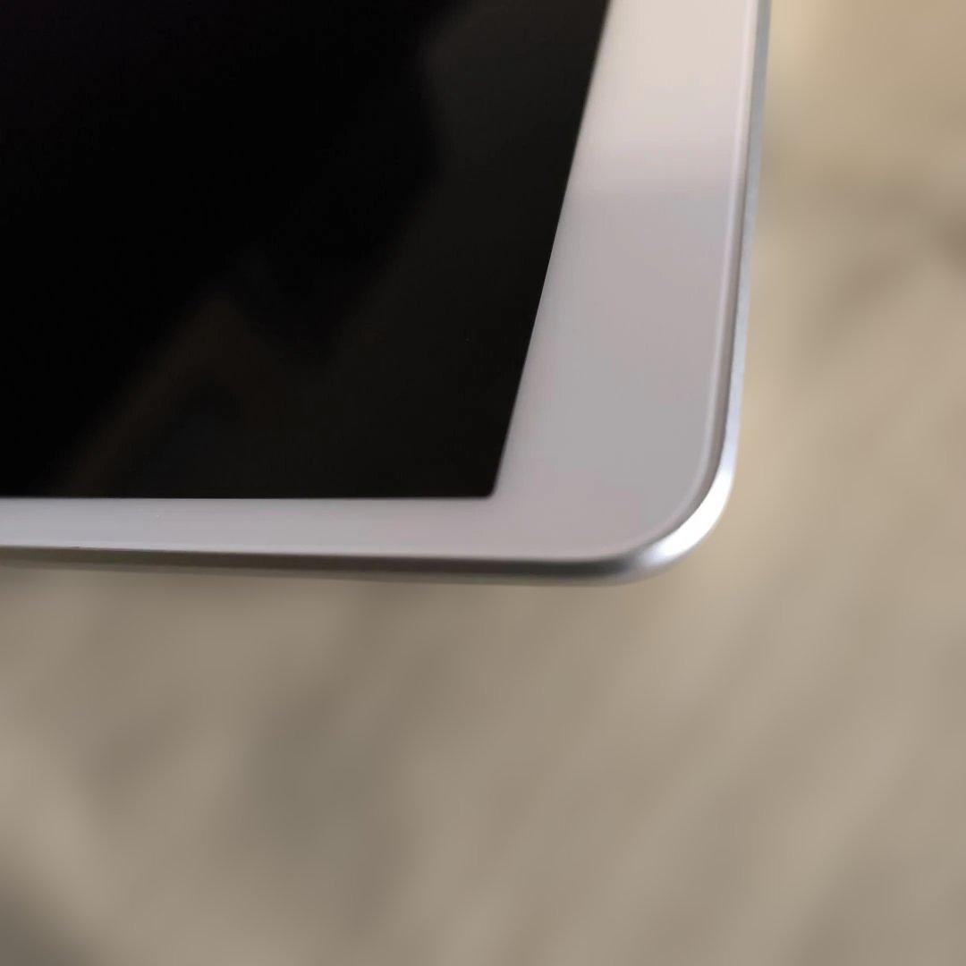 ま*こ様 iPad Air第3世代/64GBWi-Fi＋Cellularモデル