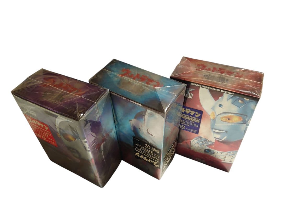 ☆未開封☆ウルトラマン特撮 DVD セット フィギュア付き　3箱セット