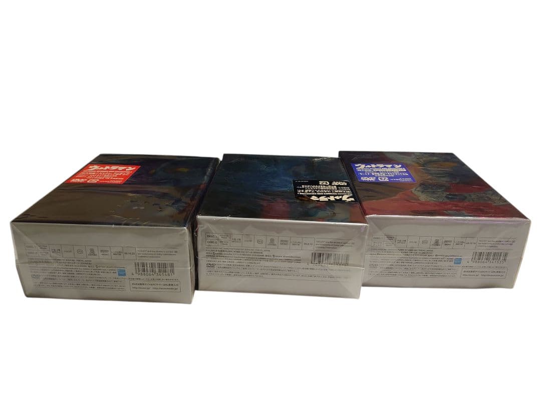 ☆未開封☆ウルトラマン特撮 DVD セット フィギュア付き　3箱セット
