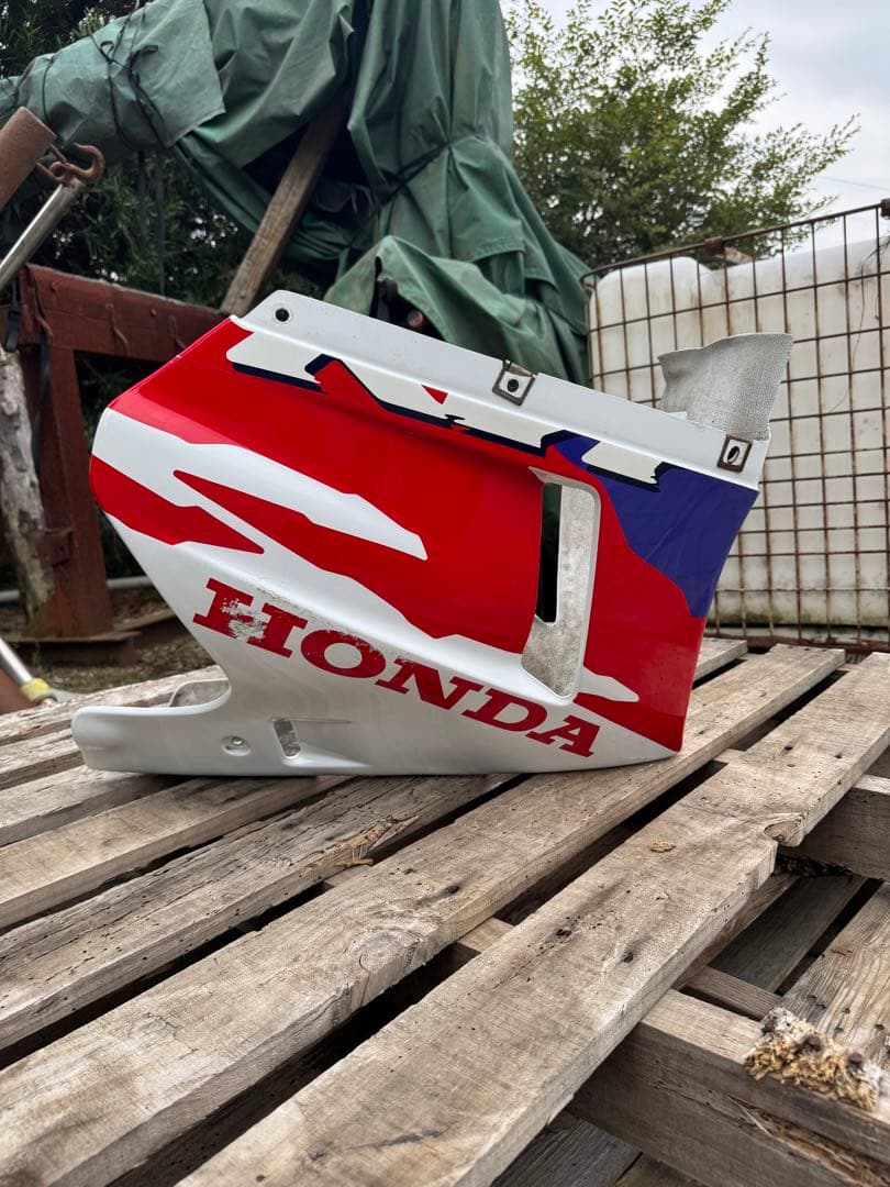 rvf400 nc35 前期カラー 94カラー アンダーカウル