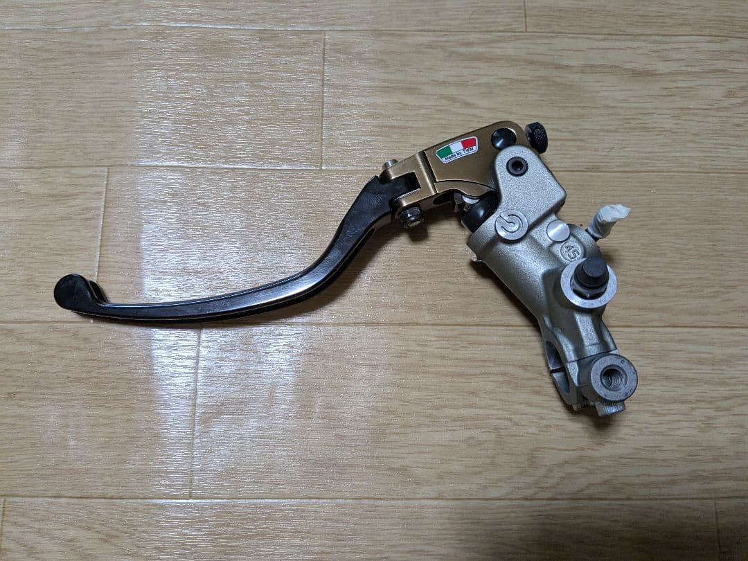 Brembo クラッチマスター　TWMレバー