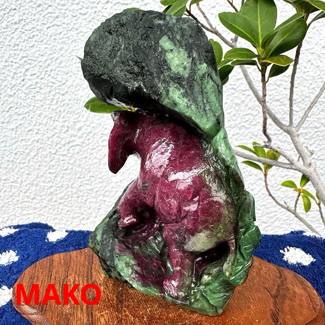 M1876☆天然ルビーゾイサイト彫刻【象】1Kg☆【鑑別書付き】☆天然石　原石