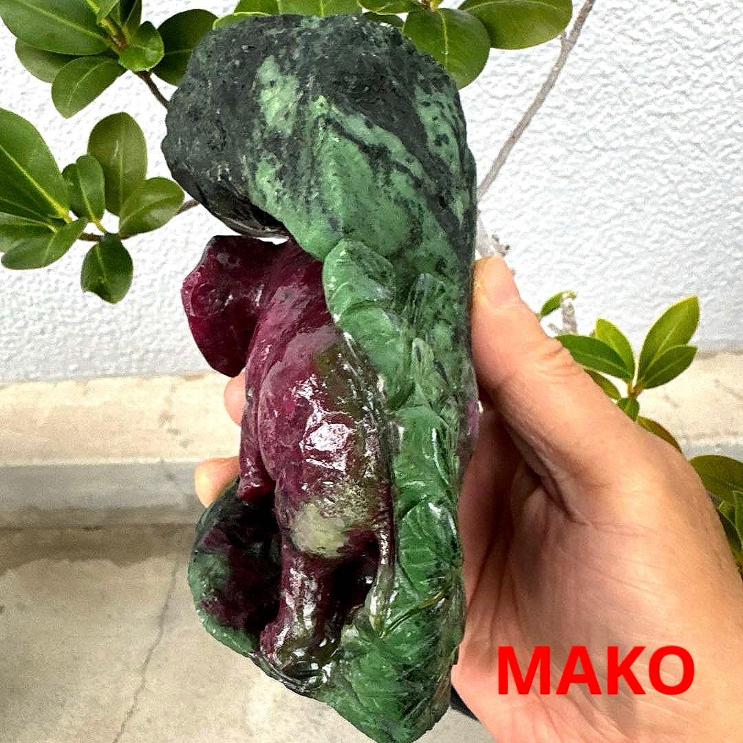 M1876☆天然ルビーゾイサイト彫刻【象】1Kg☆【鑑別書付き】☆天然石　原石