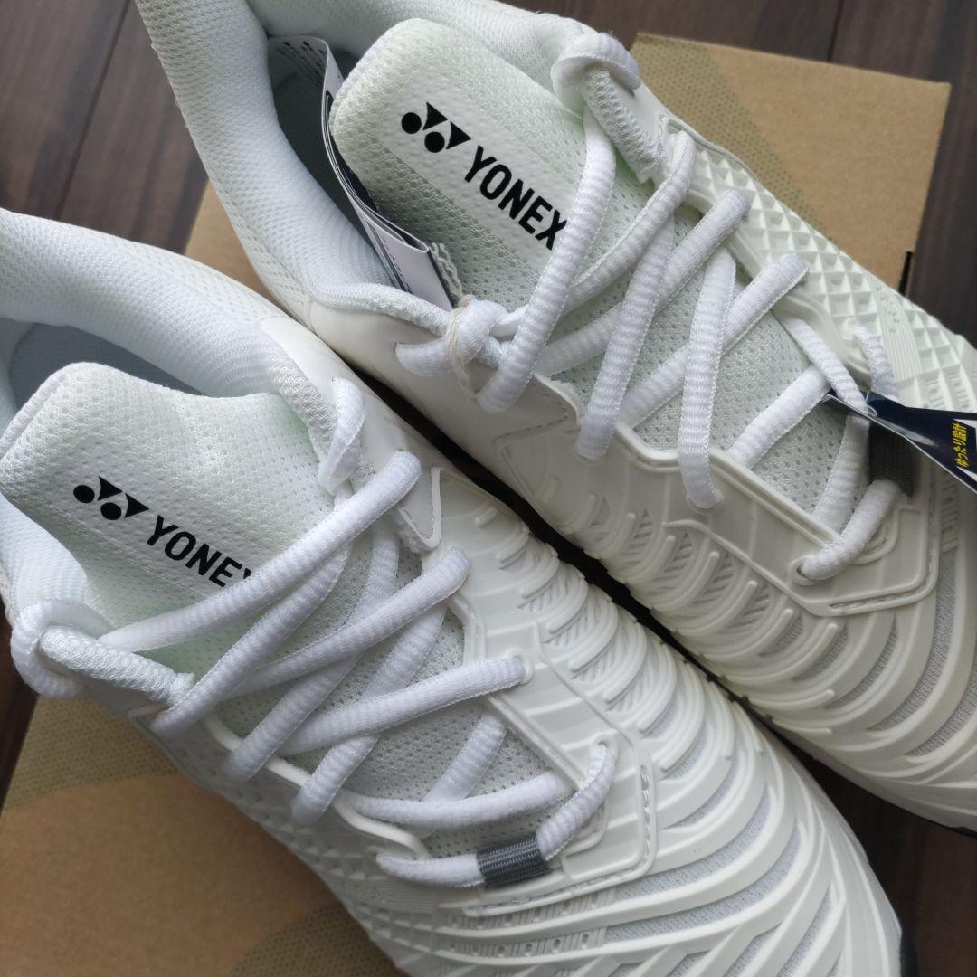 セール中！ヨネックス パワークッションソニケージ3ワイドGC 24.5cm