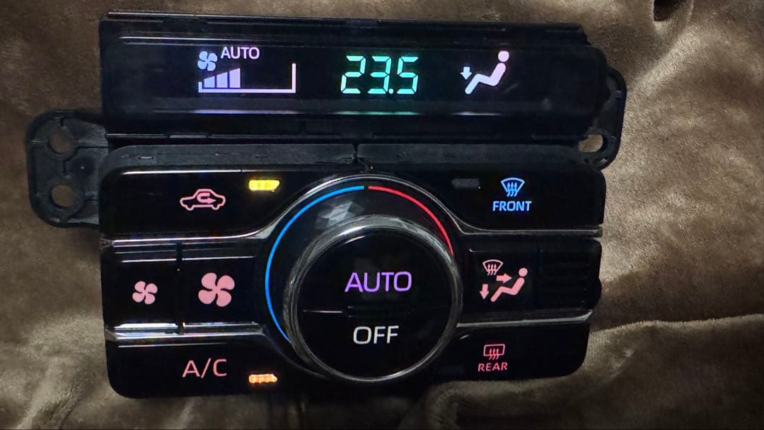 la650Sタント タントカスタム　レインボーLED打ち替え済み エアコンパネル