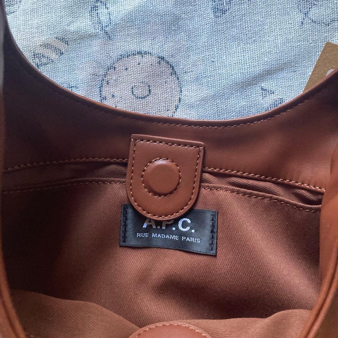 A.P.C. ブラウン トートバッグ