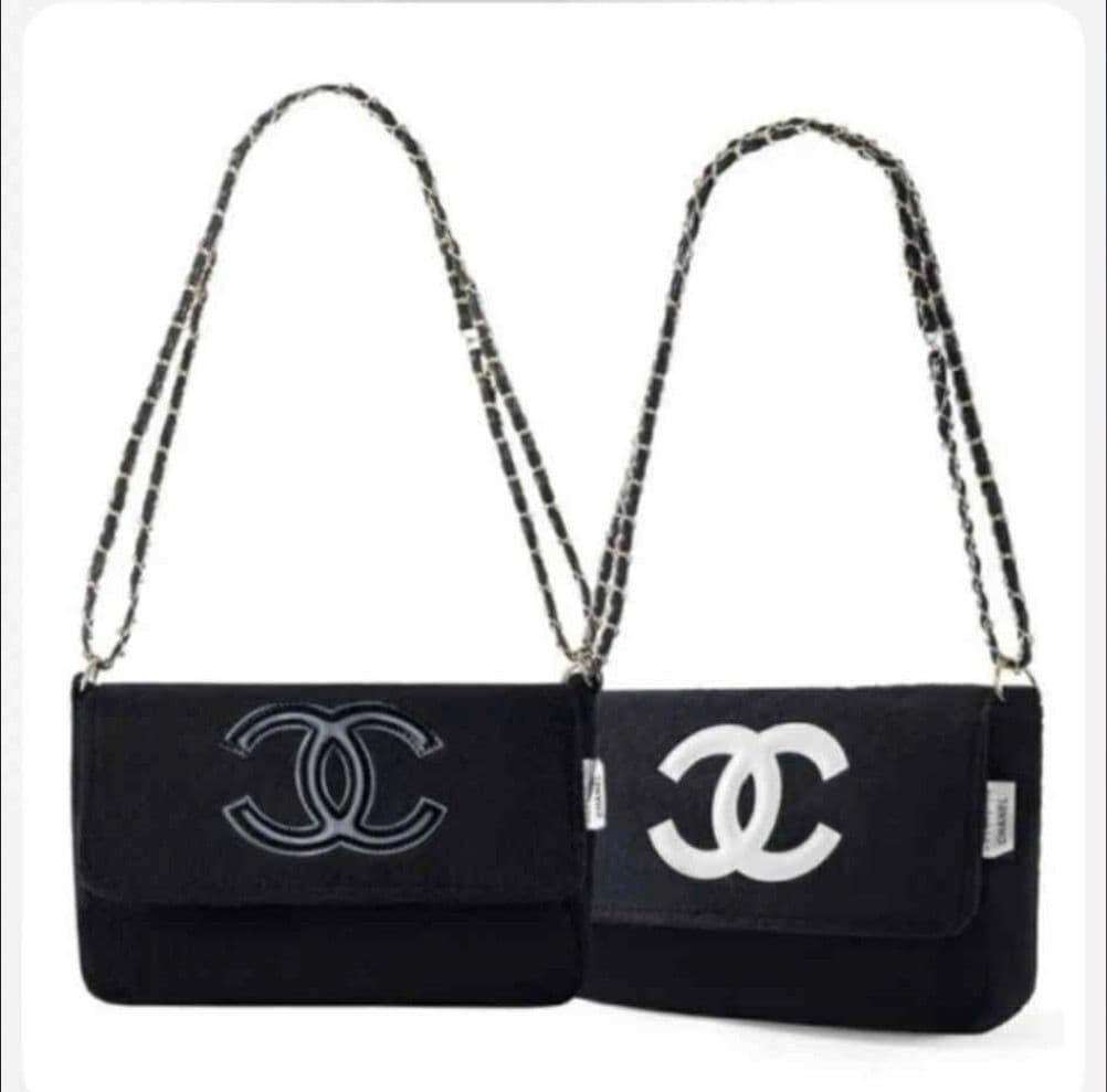CHANEL ノベルティブラック ショルダーバッグブラックロゴ入り