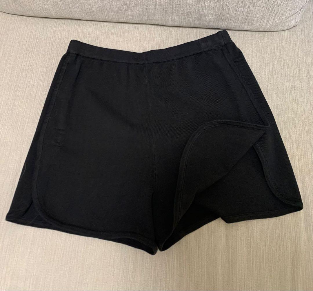 シャネル CHANEL ショートパンツ ココマーク ブラック レア物 人気