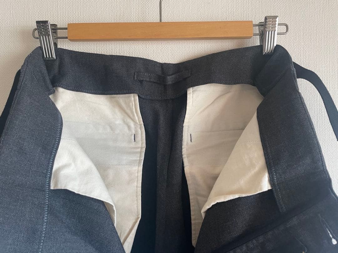 un/unbient/アン/アンビエント ライトウールサージ ワイドプルパンツ