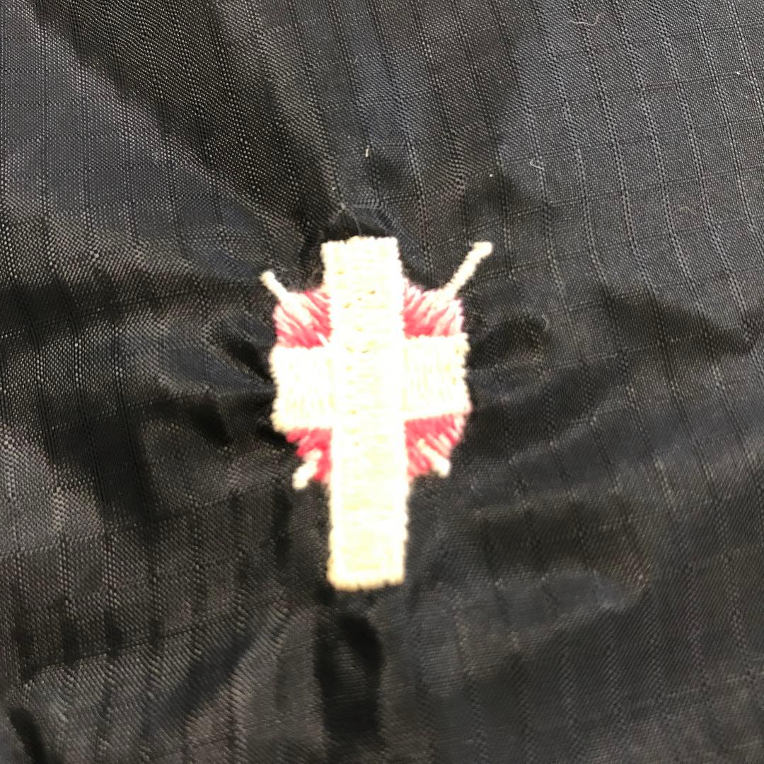 ブランド古着！FACETASM ダウンマフラー 十字架 刺繍 デザイン ブラック