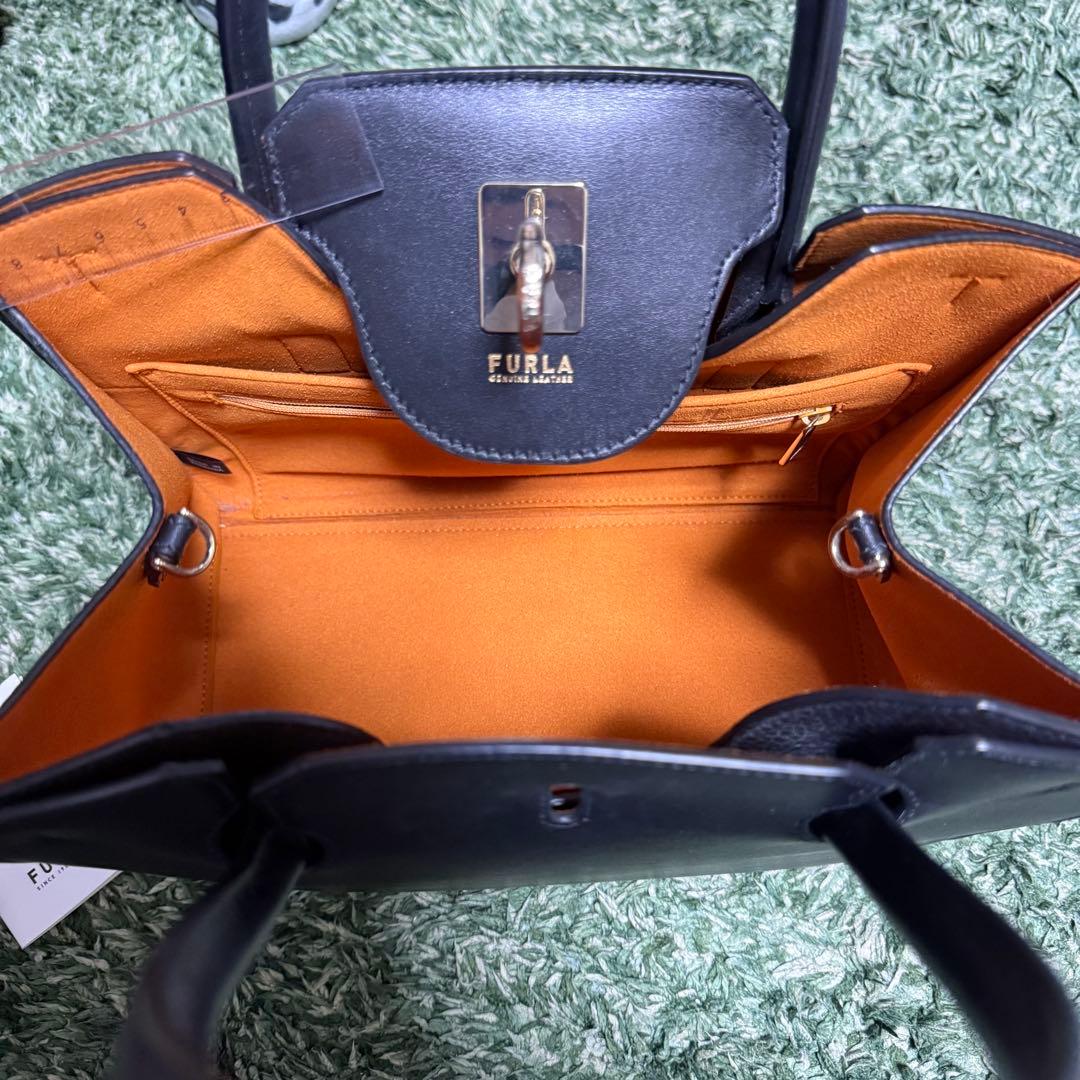 美品✨️ FURLA GENESI ターンロック レザー トートバッグ A4 M