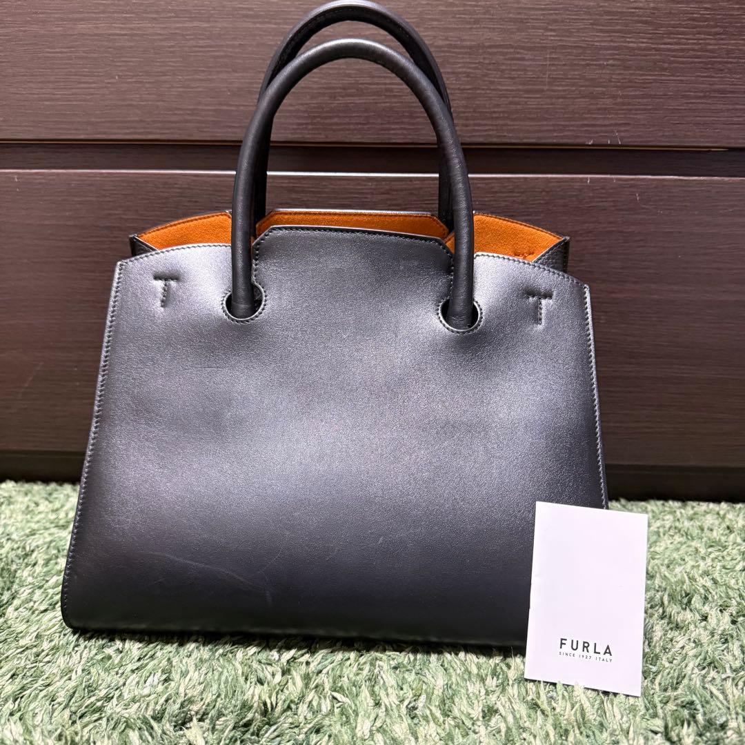 美品✨️ FURLA GENESI ターンロック レザー トートバッグ A4 M